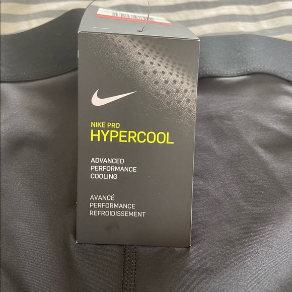 Nike-Pro Hypercool tights NWT! - Picture 3 of 7